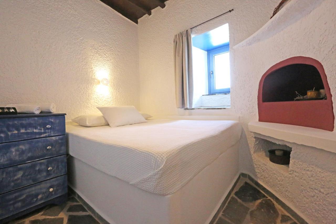 Le Petit Chateau Ano Syros Eksteriør bilde