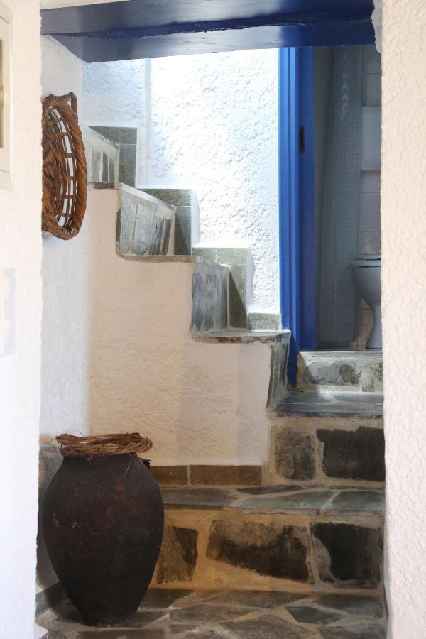 Le Petit Chateau Ano Syros Eksteriør bilde
