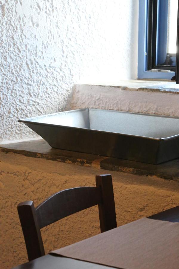 Le Petit Chateau Ano Syros Eksteriør bilde
